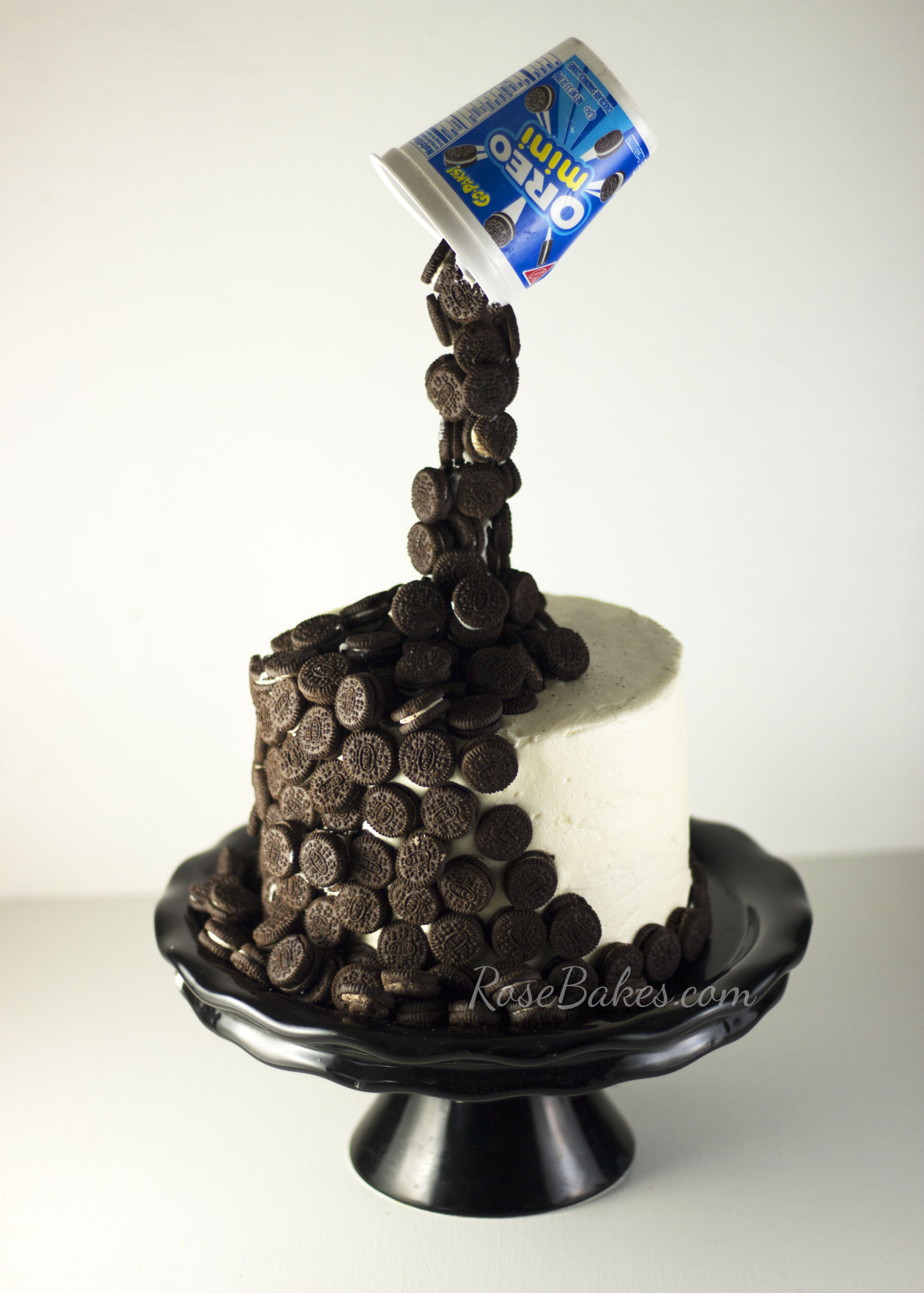 CakeFrame Pouring Kit: How To Make a Gravity Defying Cake | Gravity defying  cake, Anti gravity cake, Gravity cake