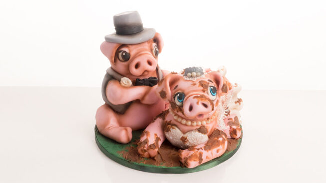 wedding pig cake tutorial with Molly Robbins