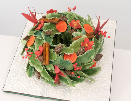 Christmas wreath full cake