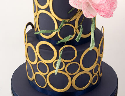 navy and gold wedding cake bottom tier